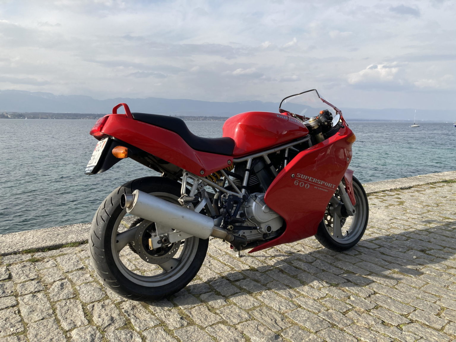 ducati 600 supersport